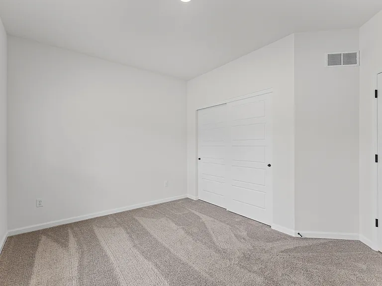 538 Ryehill Dr — Photo 10