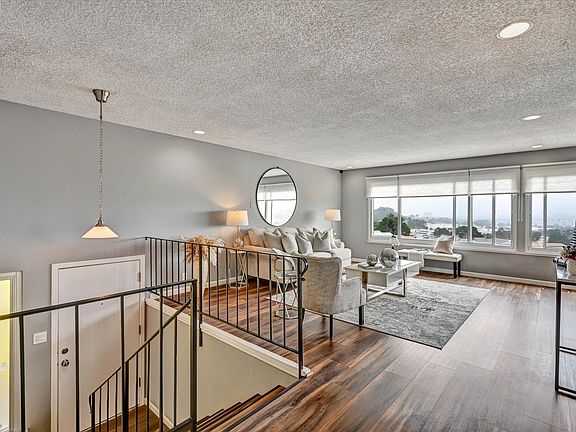 4th image of 82 Derby St
