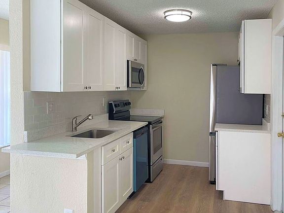 3rd image of 164 Plumage Ln