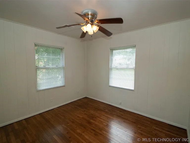 216 S 69th Ave E — Photo 10