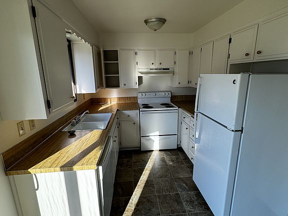 5th image of 1580-1586 W Ida St #1584