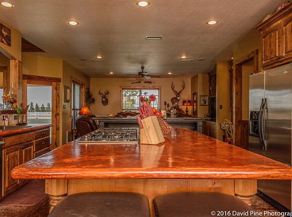 5th image of 7811 Trenton Dr