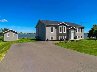 40 Bayside Rd, Saint David'S Parish, PE C1N4J9