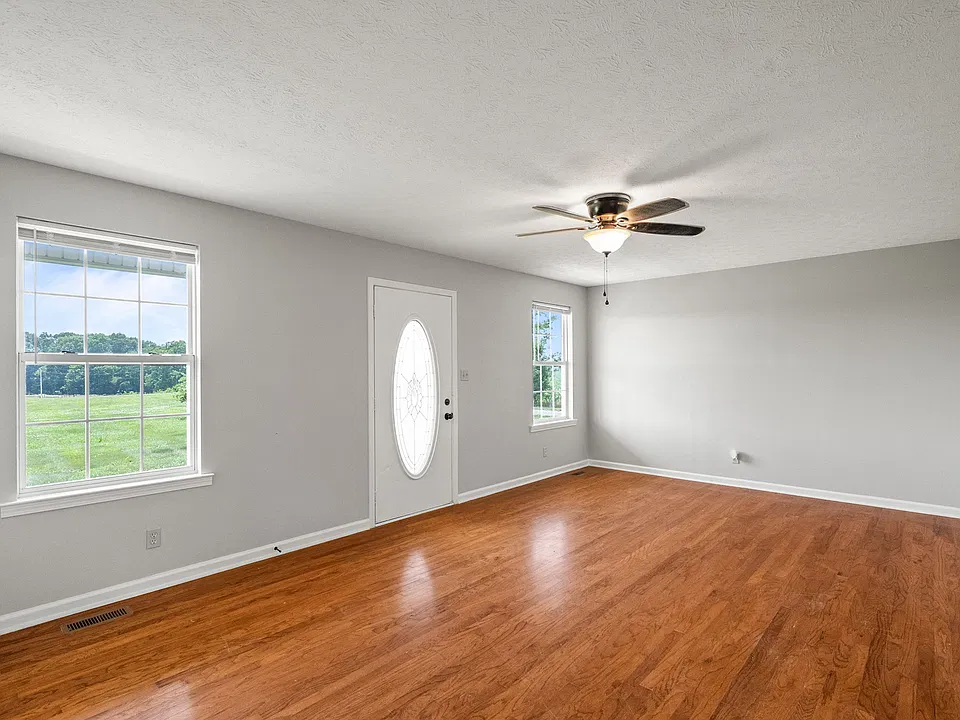 3816 N Pinson Rd