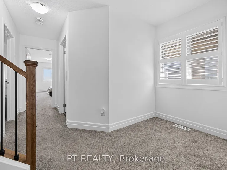 148 Hollybrook Trl S — Photo 23