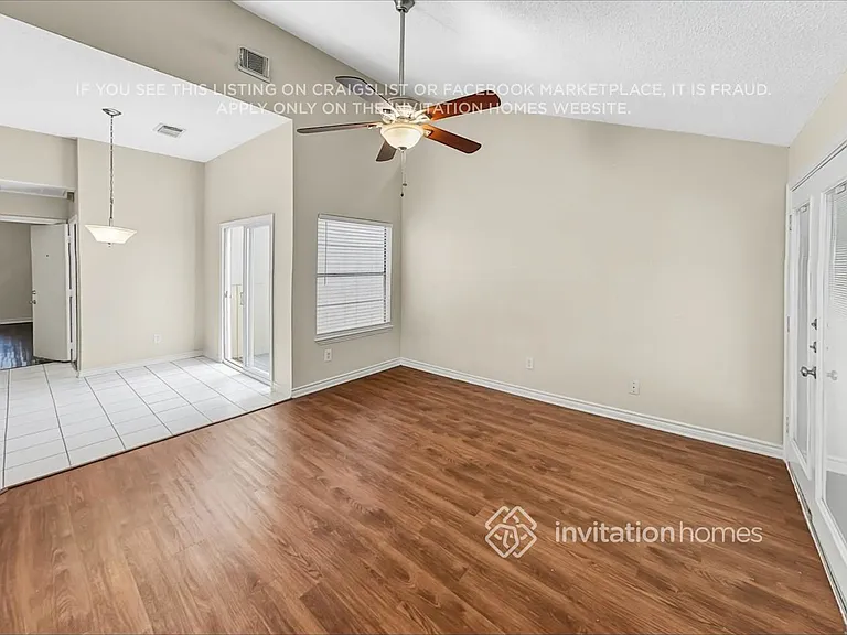 6419 Horsepen Bayou Dr — Photo 4