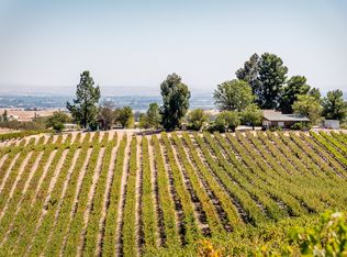 5805 Vista Serrano, Paso Robles, CA 93446