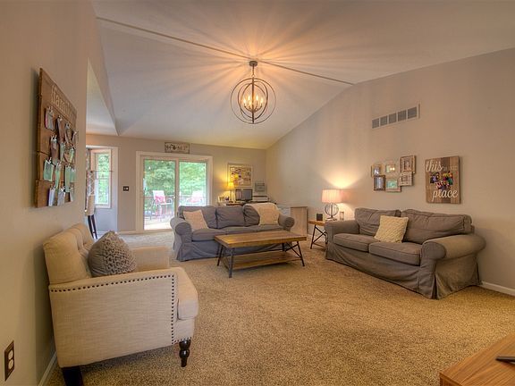 2nd image of 9235 Jill Marie Ln