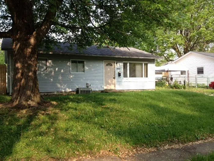 2808 Fredonia Rd photo 1