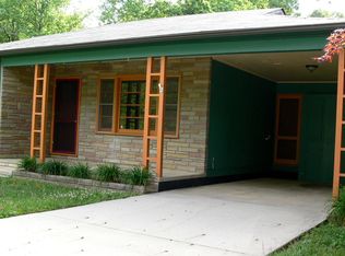 811 Temon St, Hendersonville, NC 28739