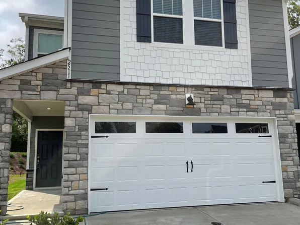 2511 Greenmarket Dr, Charlotte, NC 28217