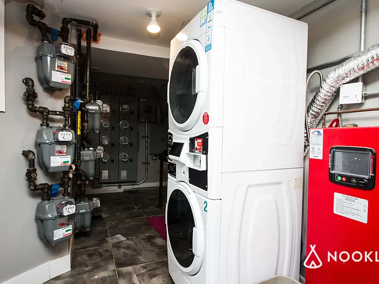 271 Martense St #4R — Photo 17