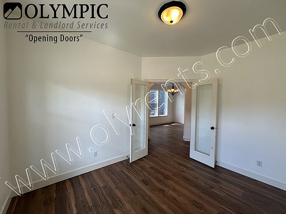 4th image of 2616 12th Way SE