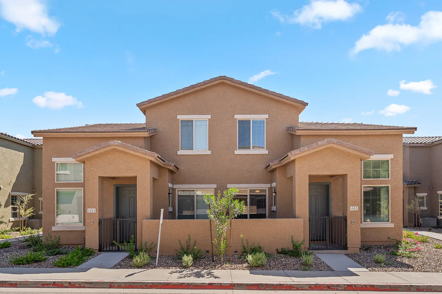 Sierra Verde — Photo 1