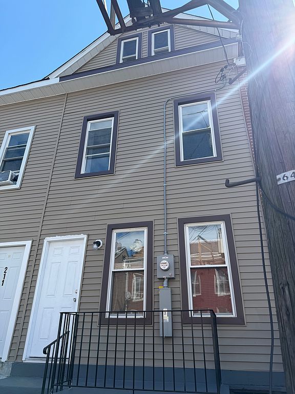 209 Mott St - Property Image