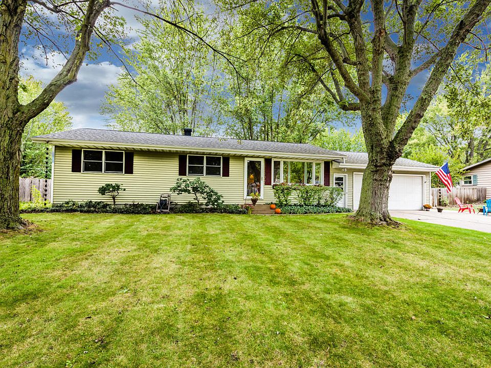 1st image of 5972 Ponderosa Dr