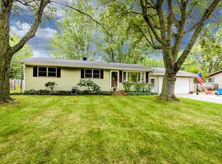 5972 Ponderosa Dr, Stevensville, MI 49127