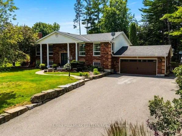 11 Hillside Dr, Selwyn, ON K0L 1T0