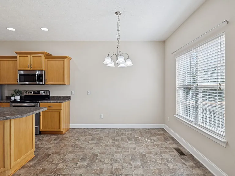 7952 Oakfield Grv — Photo 18