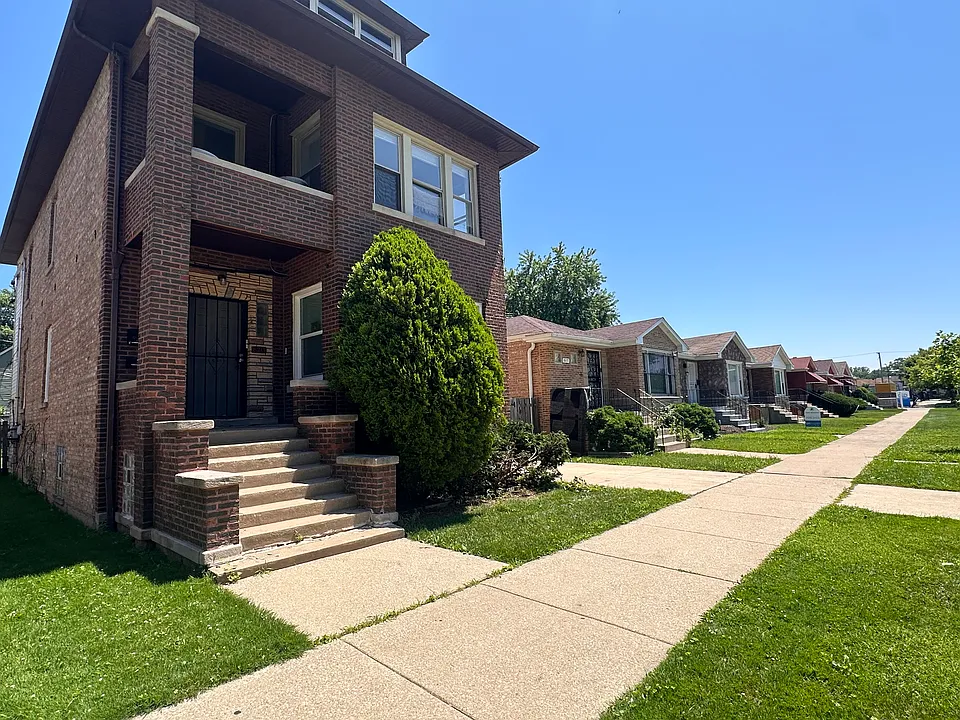 8213 S Muskegon Ave #1