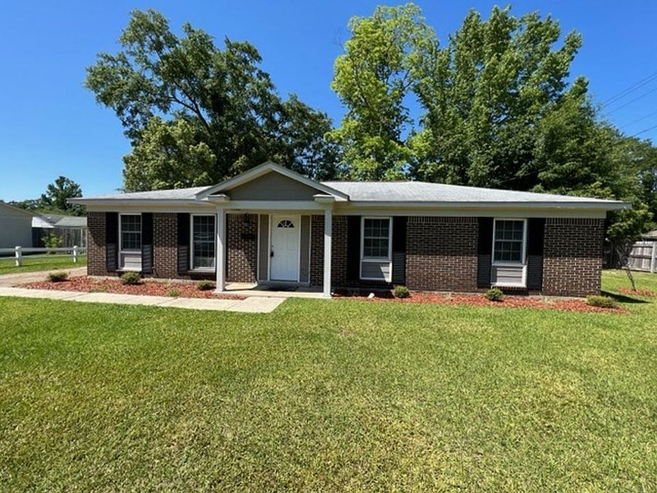 100 W Laurel St, Atmore, AL 36502 MLS 626222 Zillow