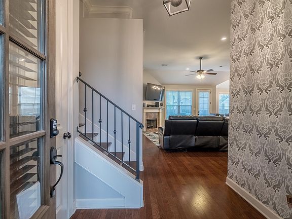 3rd image of 9146 Sugarwood Dr