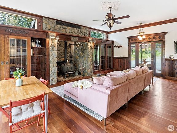 5th image of 25119 SE 262nd Street