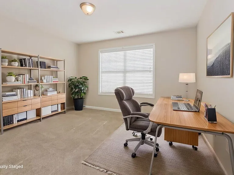 440 The Gables Dr — Photo 17
