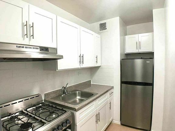 5th image of 6645 Broadway #1G