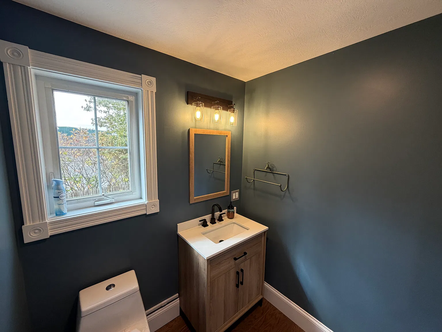 2 bed, 1.5 bath, 1176 sqft, $2,600 — Photo 3