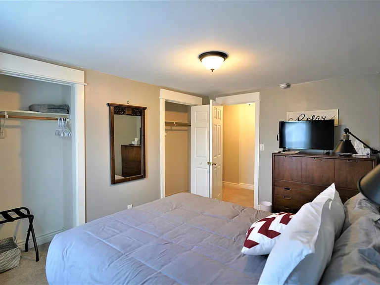 129 Jefferson St — Photo 10