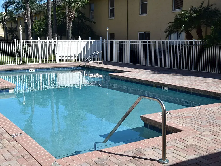 3651 N Goldenrod Rd #E105 — Photo 16