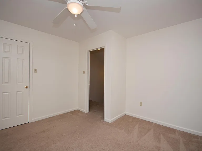 1536 Clifton St #3 — Photo 7