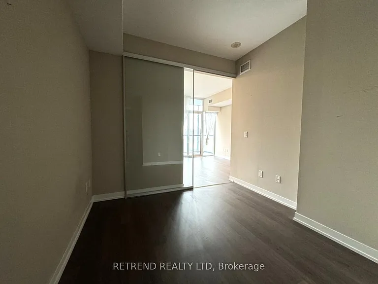 105 George St #1114 — Photo 10