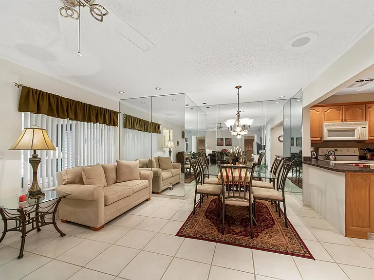 417 Pine Glen Ln #D-2 — Photo 8