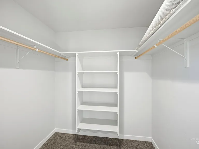 10863 Greensboro St — Photo 14