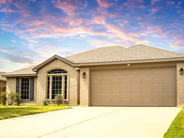 611 E Sheila Cir, Joshua, TX 76058