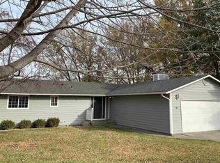 704 W 36th Pl, Kennewick, WA 99337