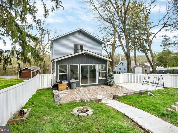 5012 Erbs Bridge Rd, Mechanicsburg, PA 17050