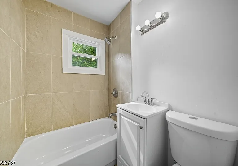 330 Springbrook Trl — Photo 27