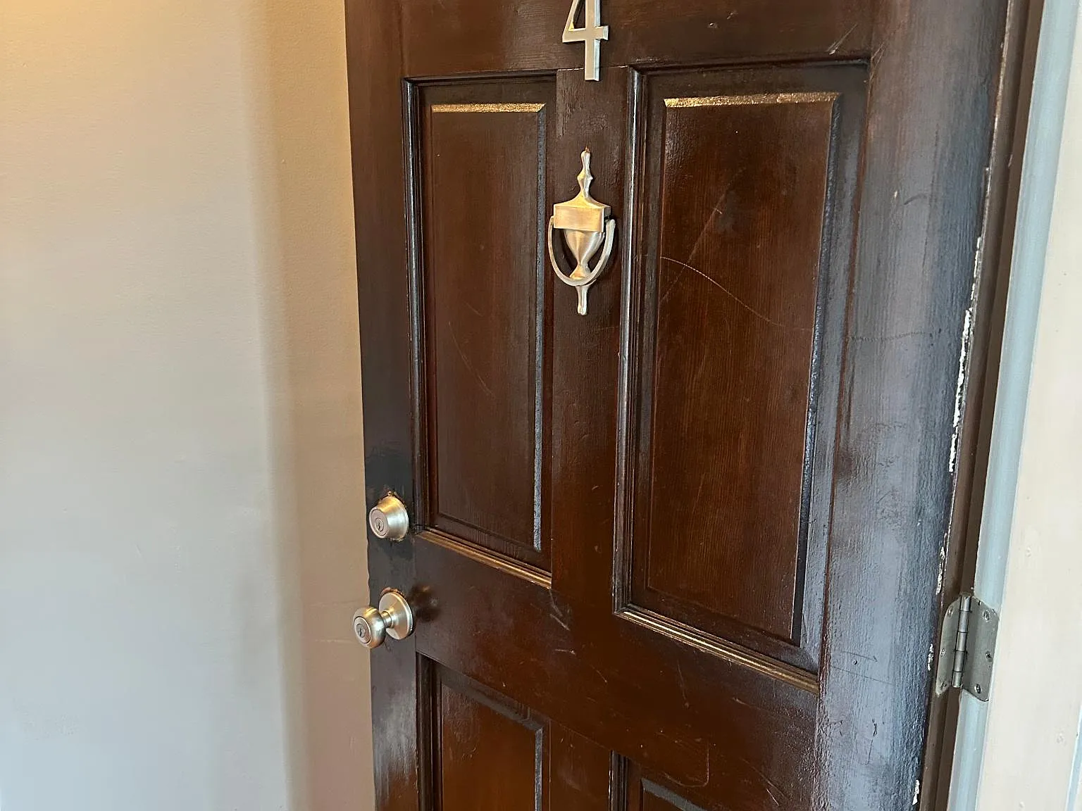 3 bed, 1150 sqft, $2,200 — Photo 3