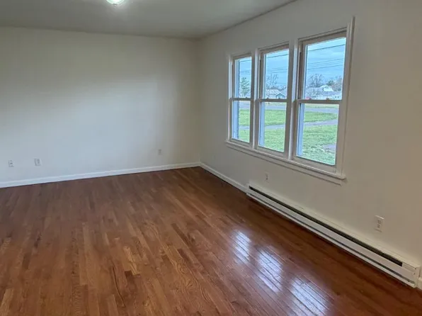 208 E 5th St, Nescopeck, PA 18635