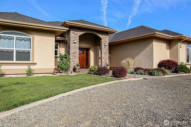 2nd image of 265 Hanson Road