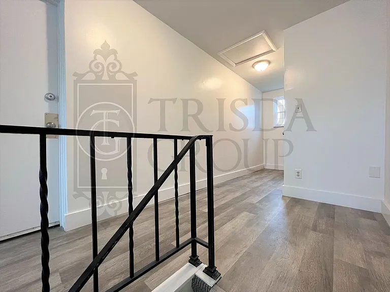 119 Rothesay Ave #6 — Photo 24