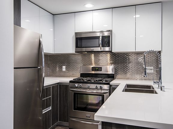 4th image of 7036 La Tijera Blvd #11
