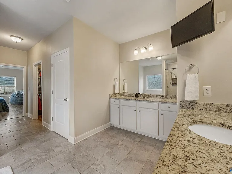 280 Falcon Ridge Dr — Photo 25