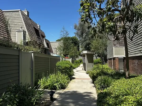 13121 Mindanao Way Unit 6, Los Angeles, CA 90292