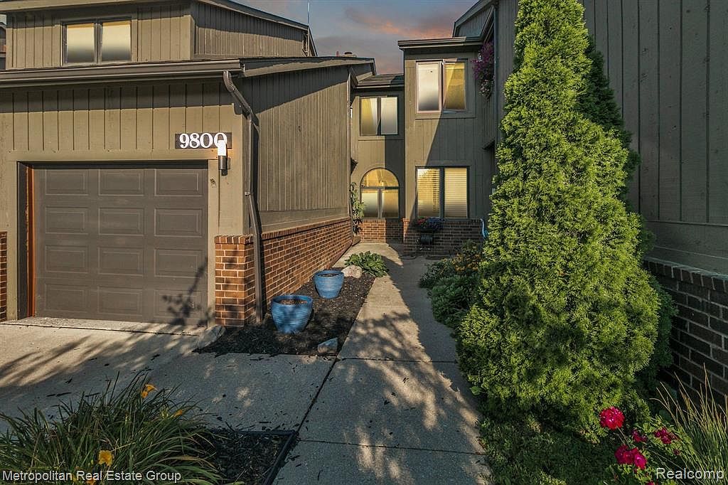 9800 Hawthorne Glen Dr, Grosse Ile, MI 48138 Zillow