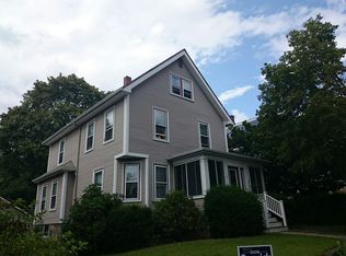 563 Weld St, West Roxbury, MA 02132