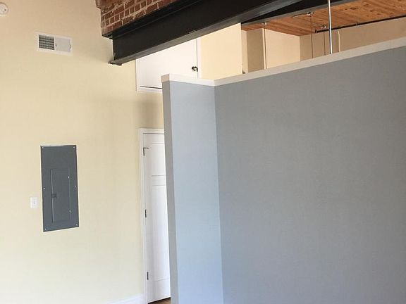 3rd image of 2740 Fort Ave APT 208